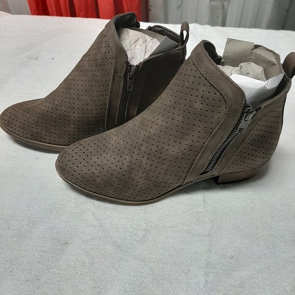 Ladies shoes - Picture 2 of 8